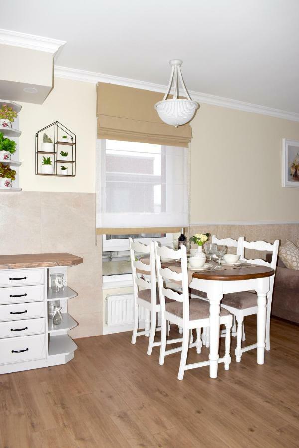 Апартаменти Kolobrzeg Apartament 2 Pokojowy Bursztynowe Екстер'єр фото